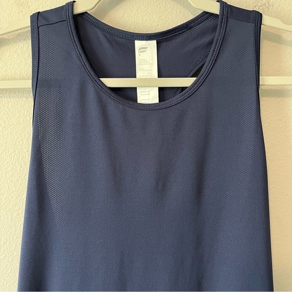 Fabletics NWT Teagan Racerback Tank Top Abyss Blue Size Medium - Picture 4 of 10